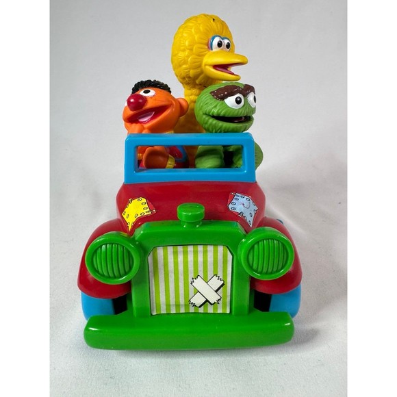 VINTAGE Sesame Street Illco Big Bird Wind-Up Toy Car - Picture 4 of 6